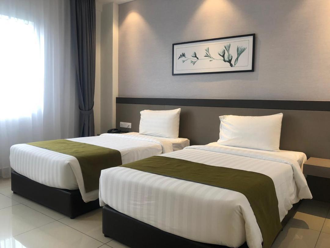 Savanna Hill Resort Ulu Tiram Exterior foto